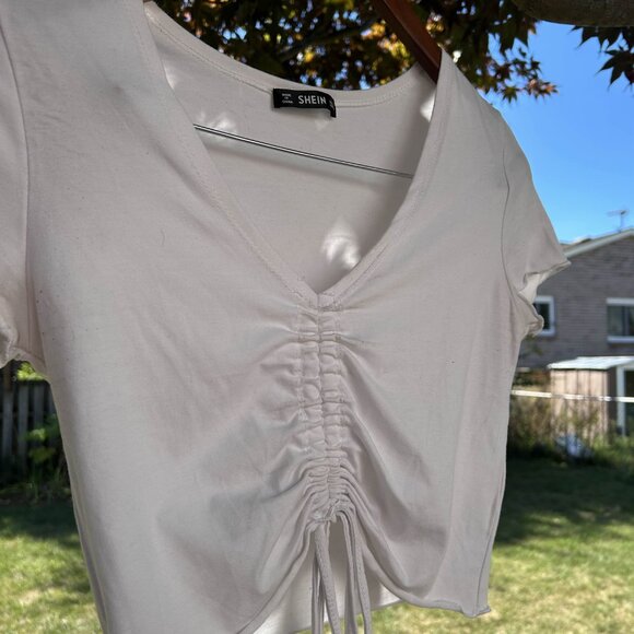 Shein Cropped Top - Picture 4 of 4